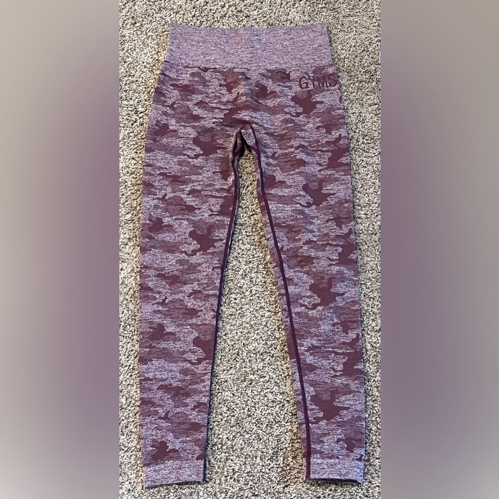 Gymshark camo legging size small. 1369